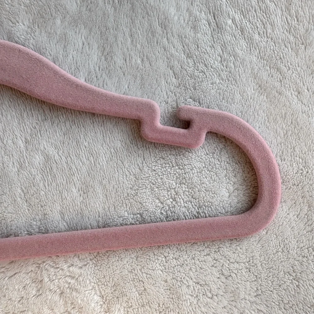 New Neaterize Youth Pink Velvet Hanger - Set of 25